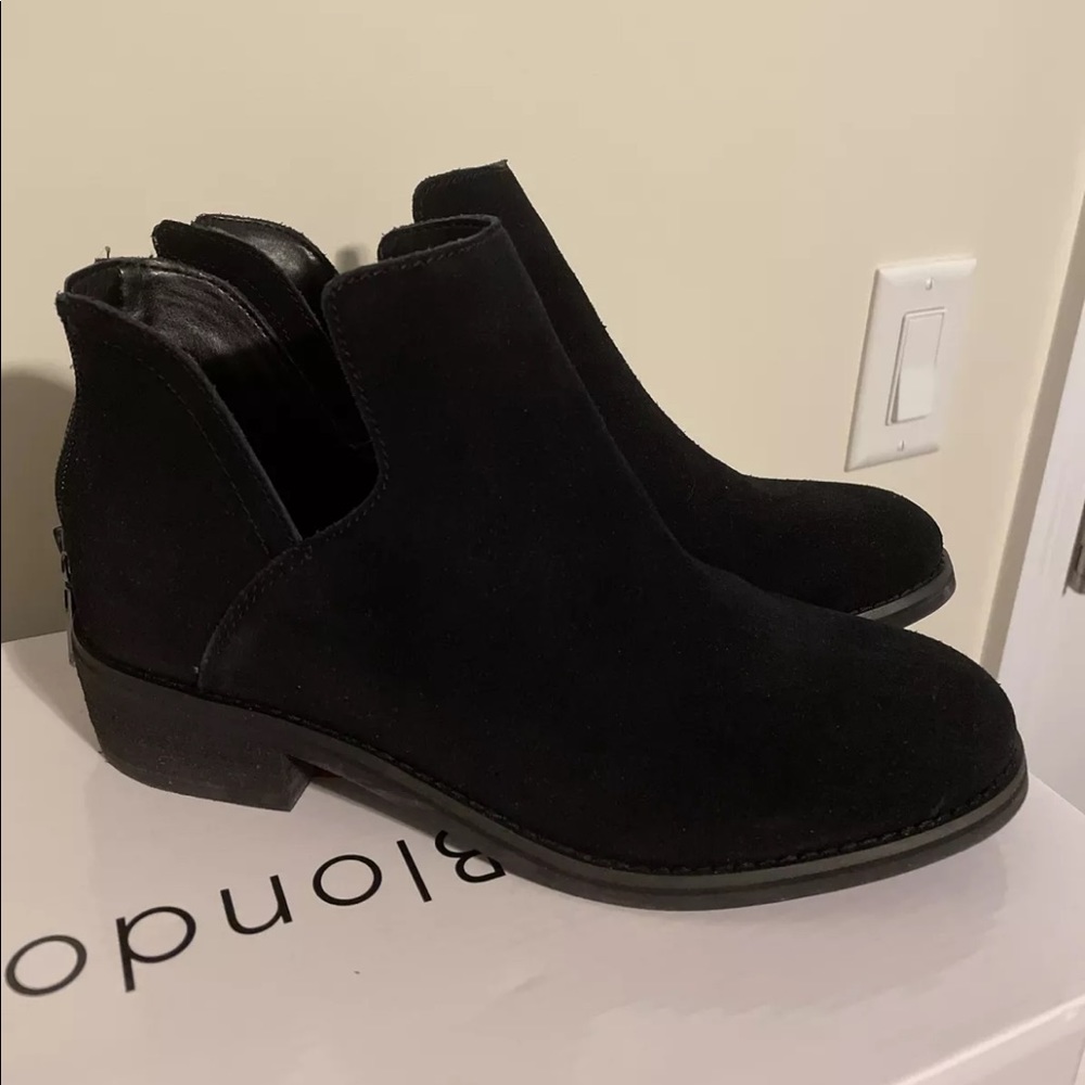 Blondo Lola Black Women's Suede Chelsea Ankle Boots